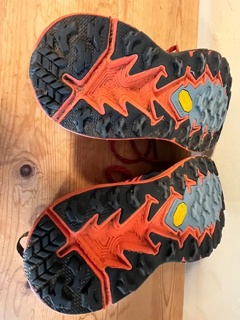 Używany Hoka Speedgoat 4 bike — zdjęcie 5 z 9