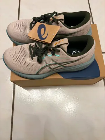 Used Asics Gel Cumulus 28 bike — image 4 of 4