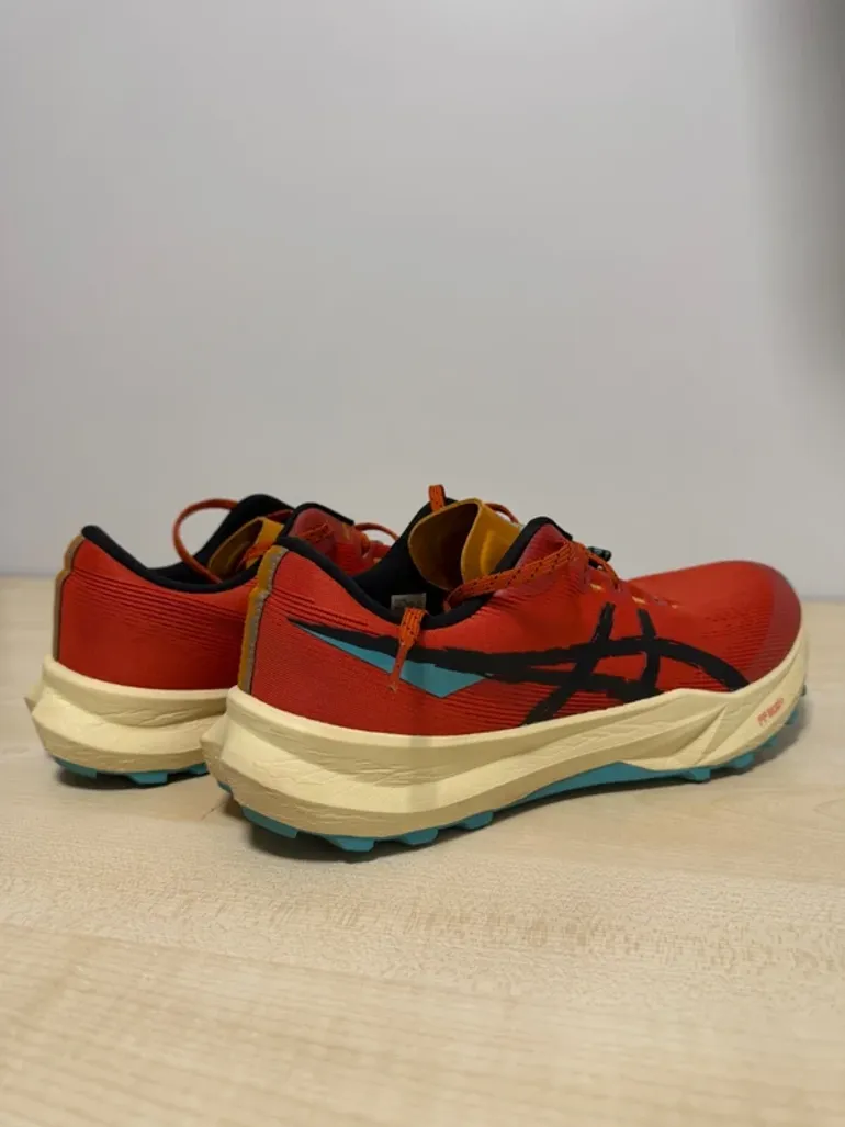 Used Asics Fuji Lite 6 bike — image 5 of 11