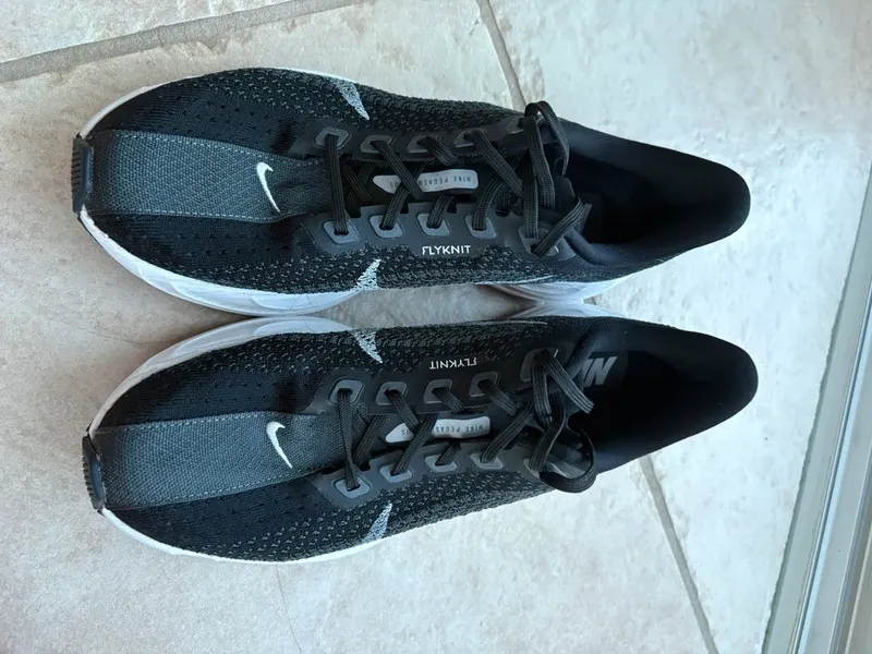 Tweedehands Pegasus Plus Running Shoes