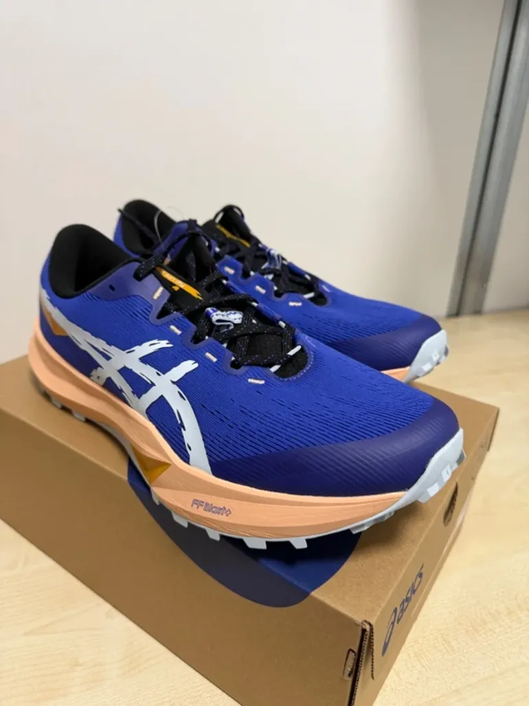 Used Asics Fuji Lite 6 bike — image 5 of 8