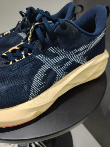 Tweedehands Asics Scarpe da ginnastica bike — afbeelding 8 van 12