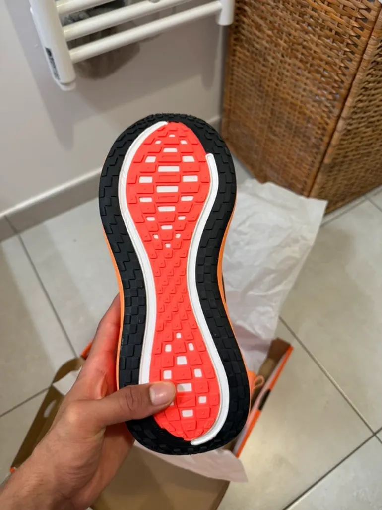 Used Nike Vomero Plus bike — image 3 of 5