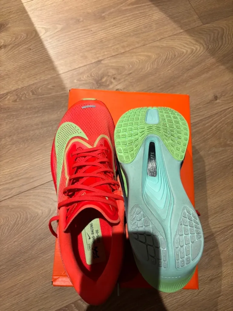 Used Nike Zoom Fly 6 bike — image 3 of 4