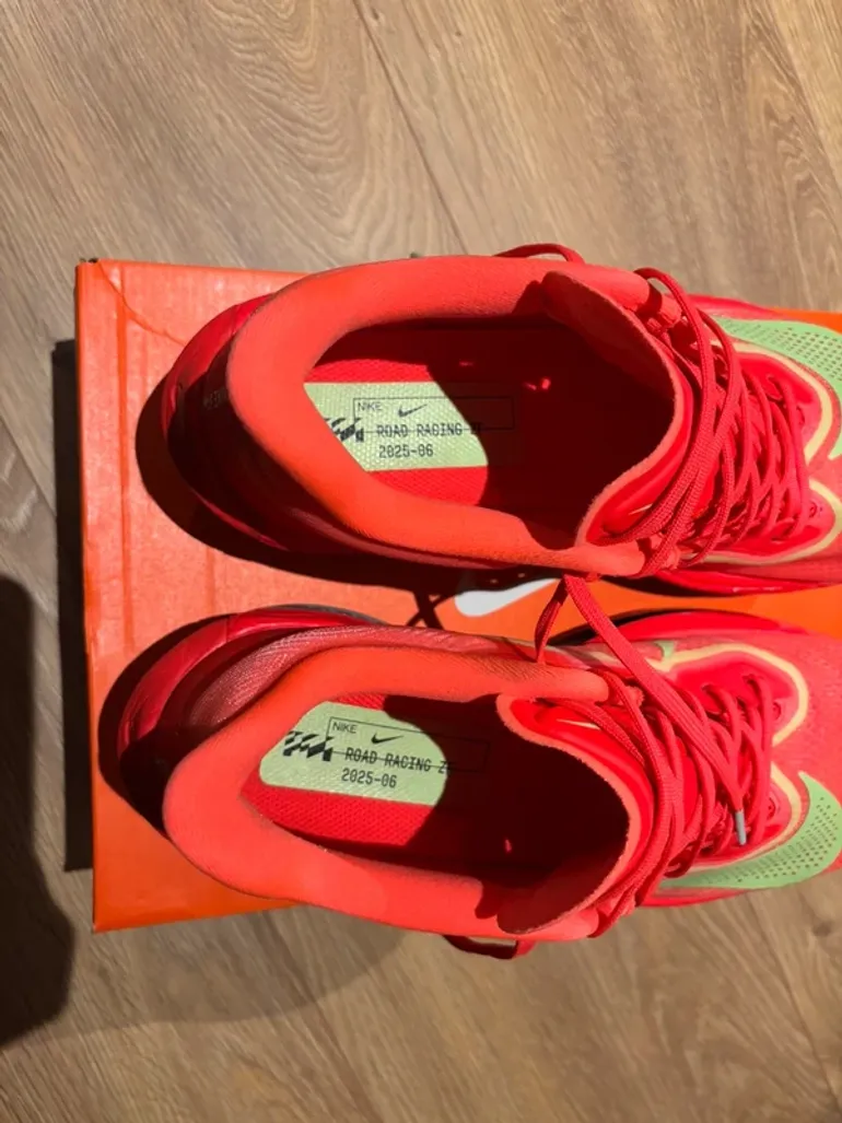 Used Nike Zoom Fly 6 bike — image 2 of 4