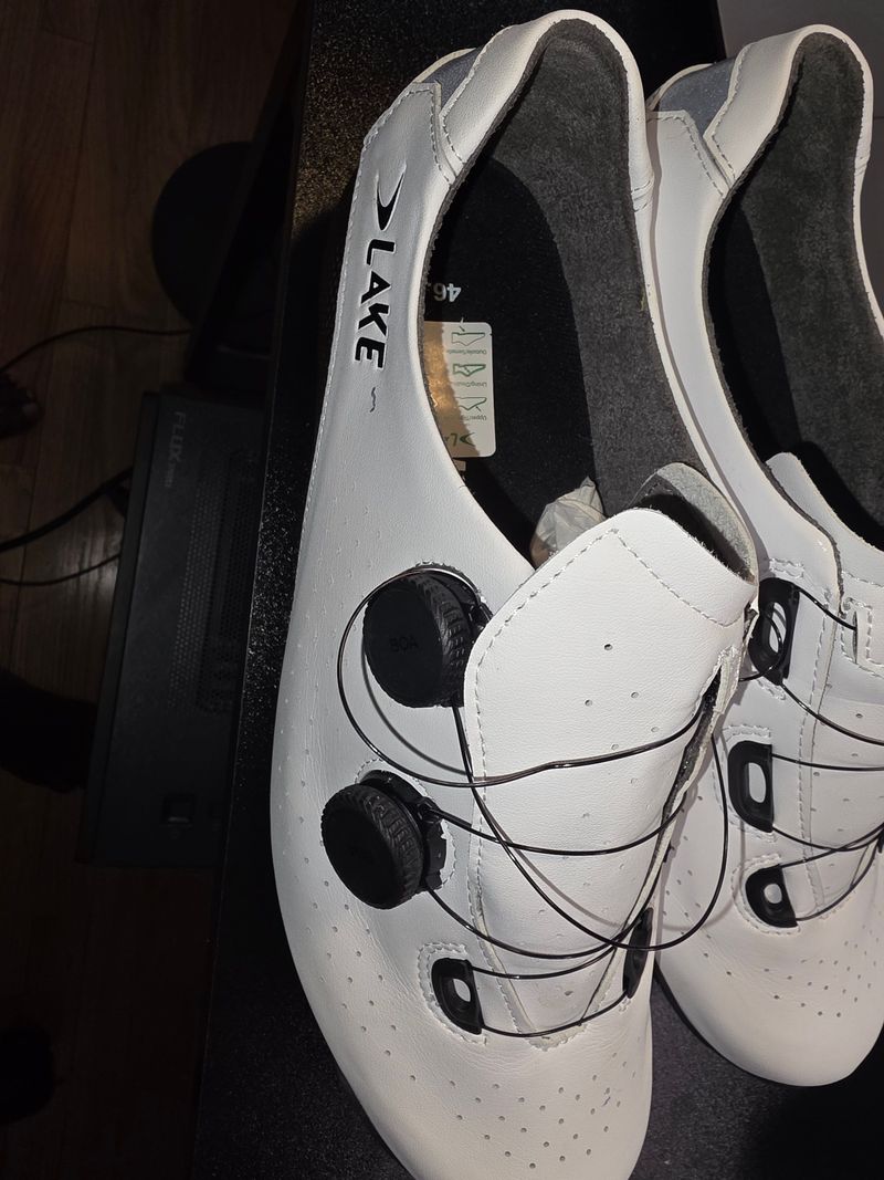 Used Lake CX400 Cycling Shoes