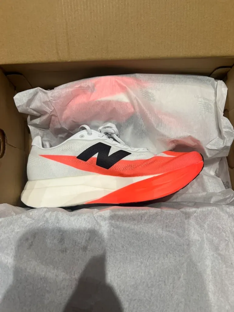 Brugt New Balance Supercomp Elite v5 bike — billede 2 af 7