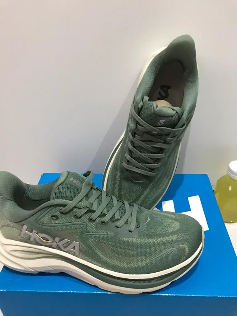 Hoka Clifton 10 bike d'occasion — image 3 sur 7