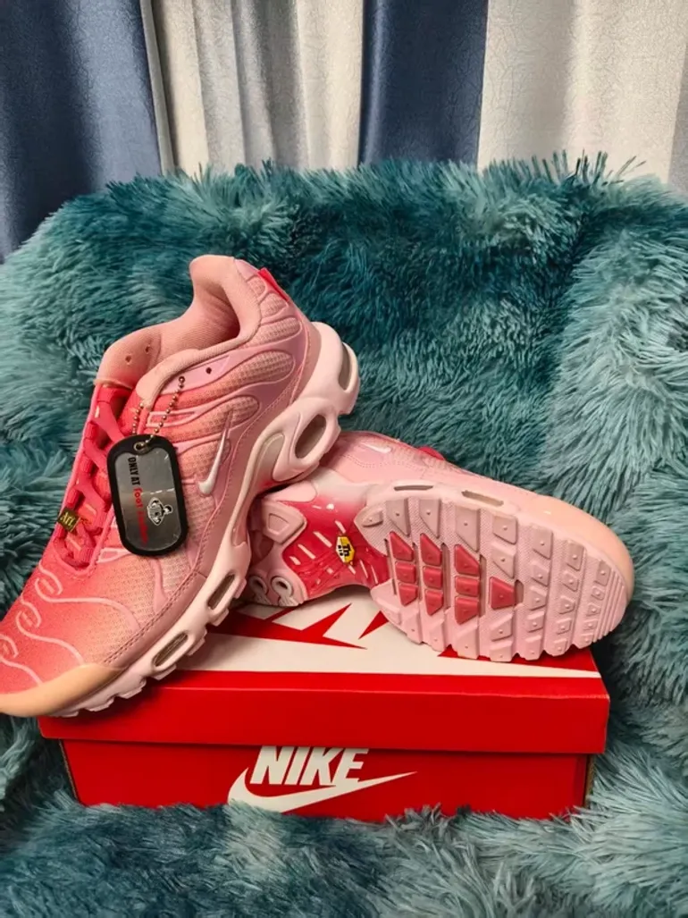 Used Nike Air Max Plus TN bike — image 5 of 6