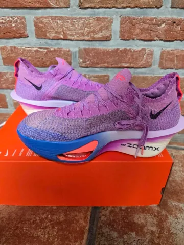 Used Nike Air Zoom Alphafly Next% 3 bike — image 2 of 7