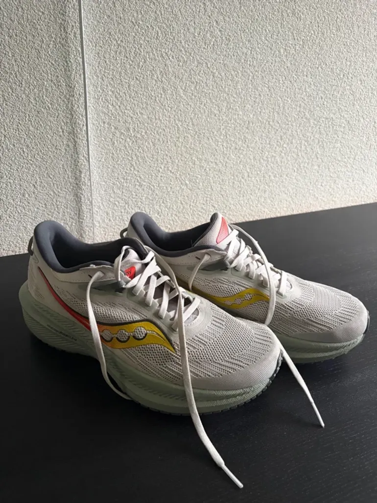 Brugt Saucony Triumph 21 bike — billede 2 af 15