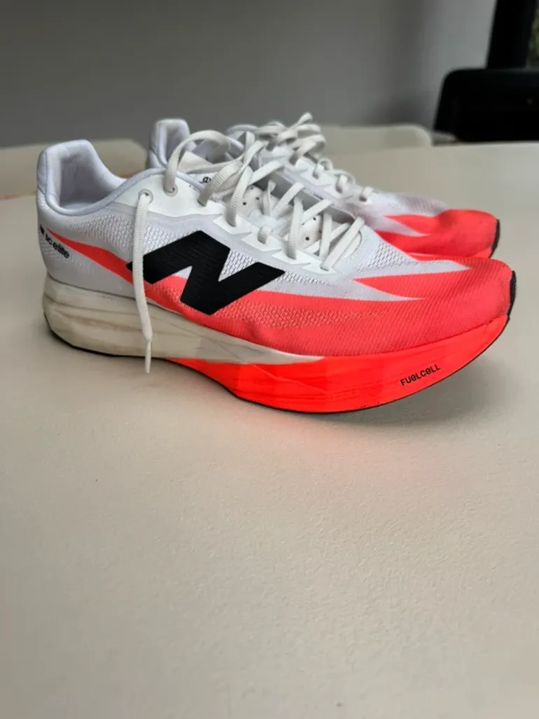 New Balance Super Comp bike d'occasion — image 3 sur 8