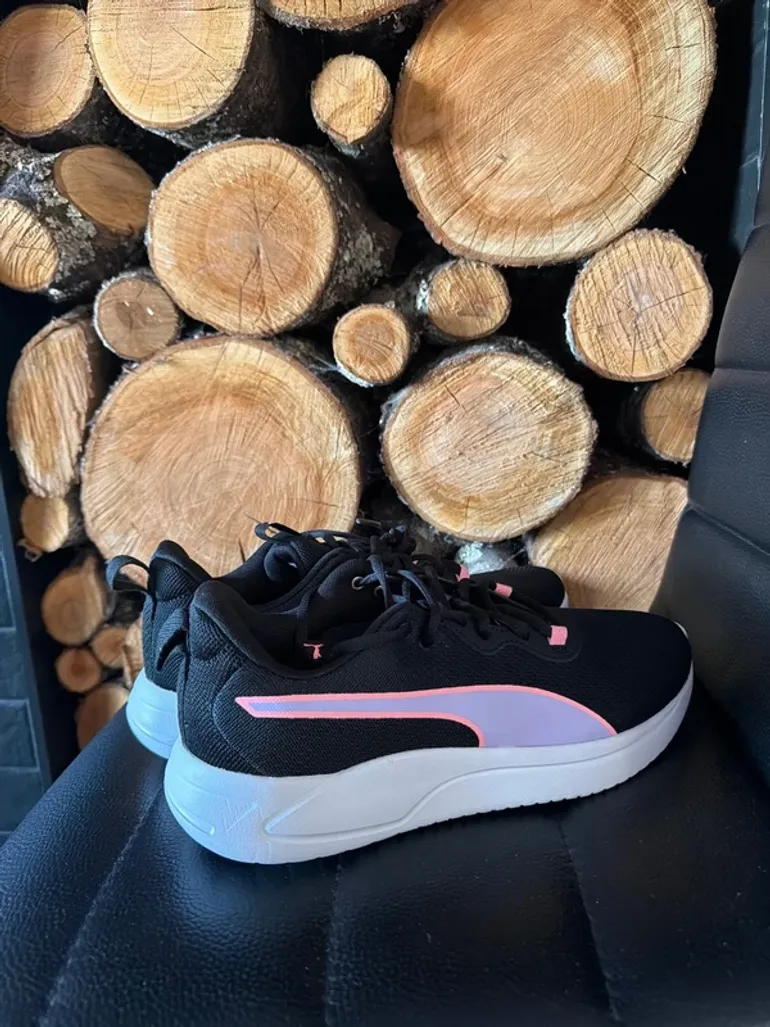 Used Puma Running Shoes bike — image 3 of 7