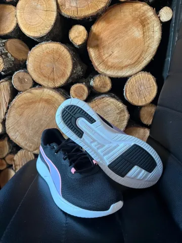 Used Puma Running Shoes bike — image 2 of 7