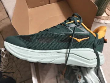 Used Hoka Challenger 8 bike — image 3 of 5