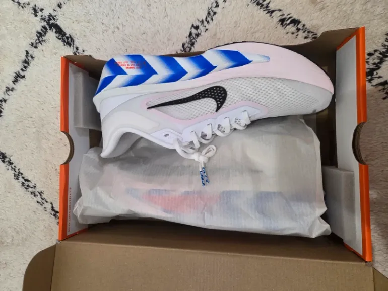 Used Nike Zoom Fly 6 bike — image 10 of 10