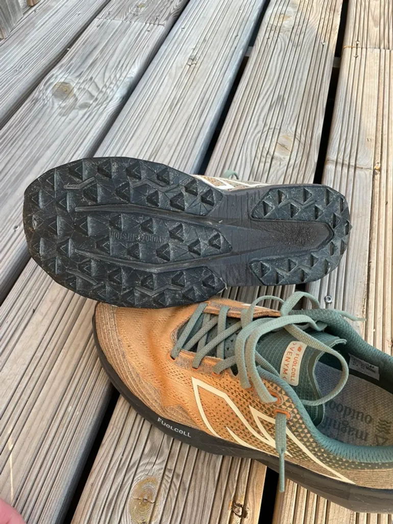 Used New Balance FuelCell Venym bike — image 2 of 3