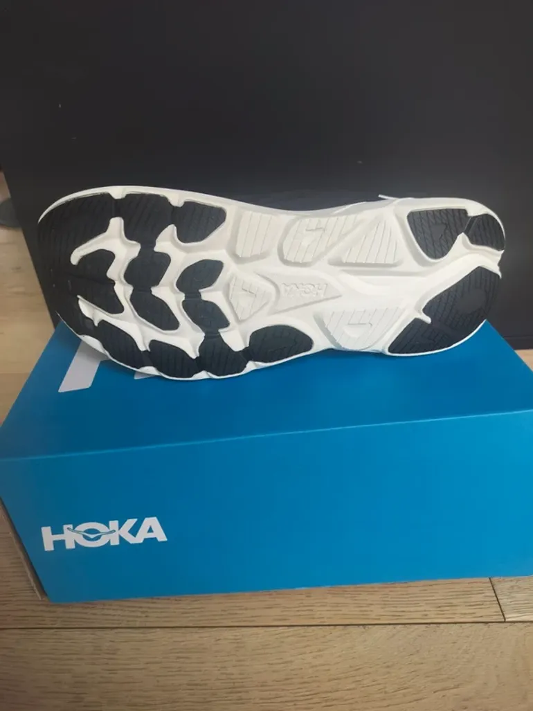 Hoka Clifton 10 bike d'occasion — image 3 sur 5