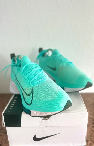 Gebrauchtes Ideal Nike ZoomX Tempo Next% bike — Bild 2 von 3