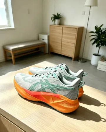 Used Asics Sneakers bike — image 3 of 6