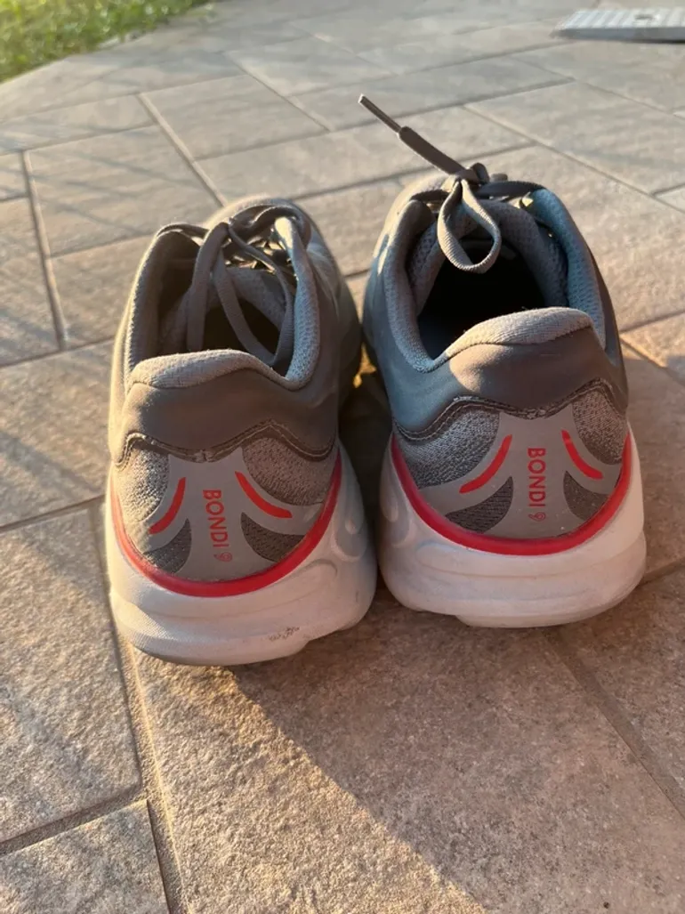 Hoka Bondi 9 bike d'occasion — image 6 sur 7