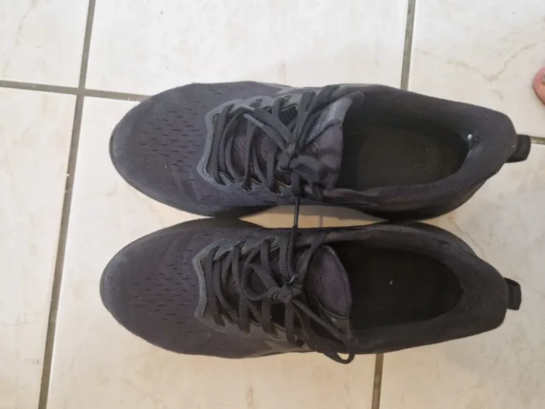 Tweedehands Asics Running Shoes bike — afbeelding 3 van 3