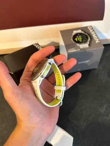 Used Garmin Forerunner 970 bike — image 6 of 8