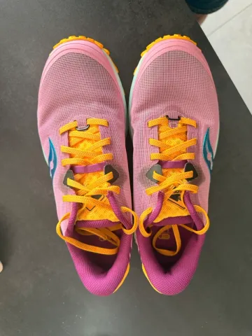 Käytetty Saucony Trail Running Shoes bike — kuva 2 / 3