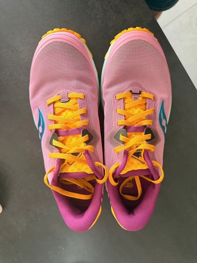Käytetty Saucony Trail Running Shoes bike — kuva 2 / 3