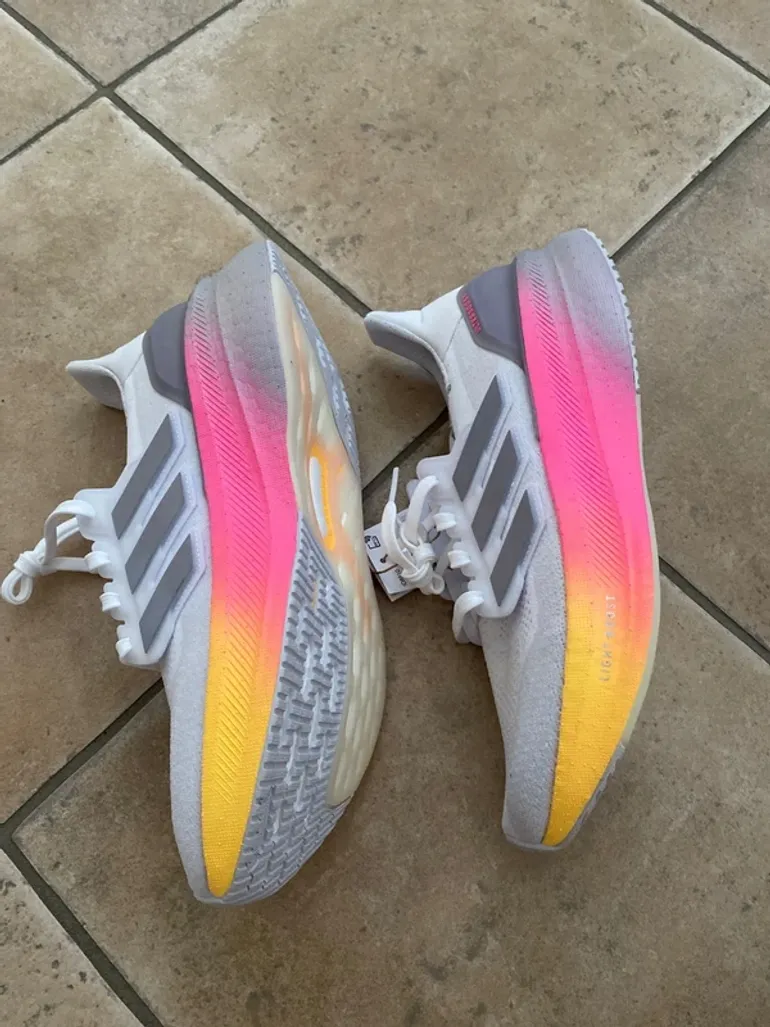 Used Adidas Ultraboost 5 bike — image 14 of 14