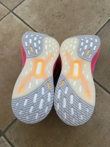 Used Adidas Ultraboost 5 bike — image 5 of 14