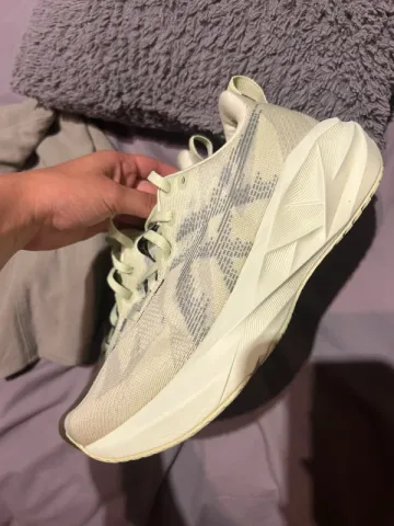Used Asics Novablast bike — image 5 of 5
