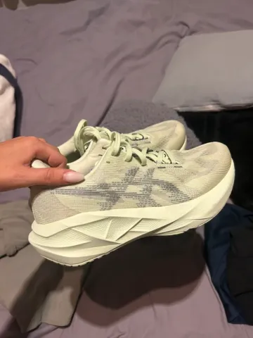 Used Asics Novablast bike — image 1 of 5