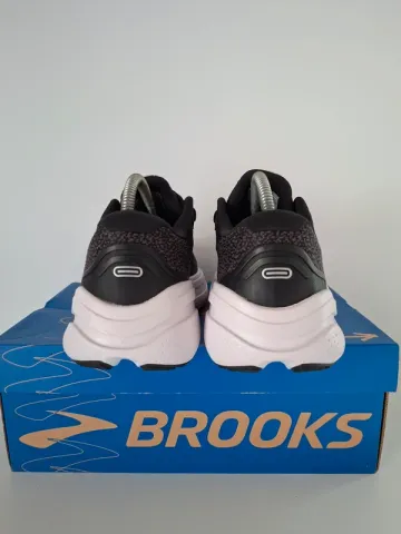 Used Brooks Ghost Max 2 bike — image 10 of 13