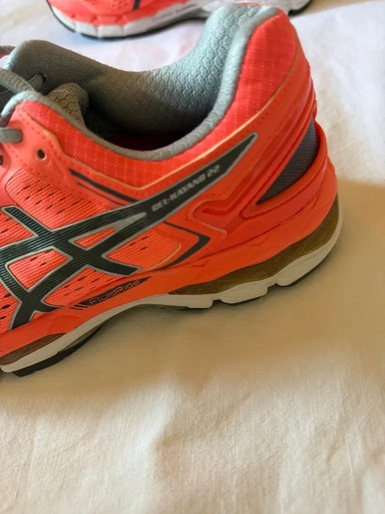 Used Asics Gel Kayano 22 bike — image 3 of 4