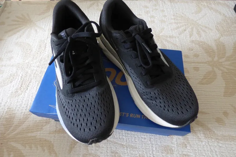 Brooks Adrenaline GTS 24 Running Shoes d'occasion