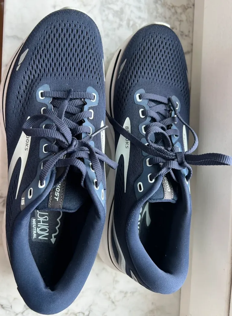 Used Brooks Ghost 15 bike — image 2 of 4