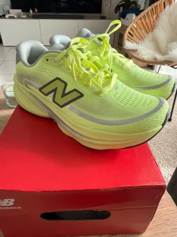 Used New Balance Ellipse bike — image 2 of 7