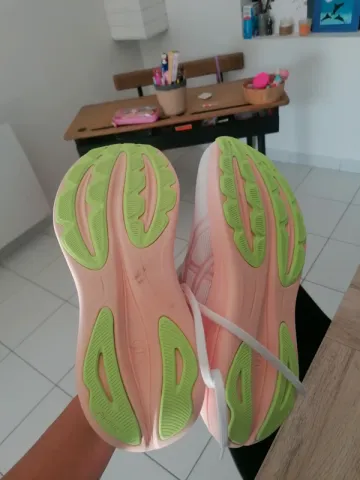 Used Asics Running Shoes bike — image 5 of 5