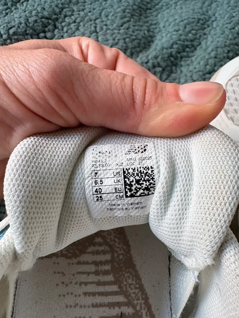 Used New Balance Laufschuhe bike — image 4 of 4