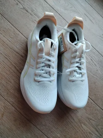 Used Asics Gel Kayano 32 bike — image 2 of 7