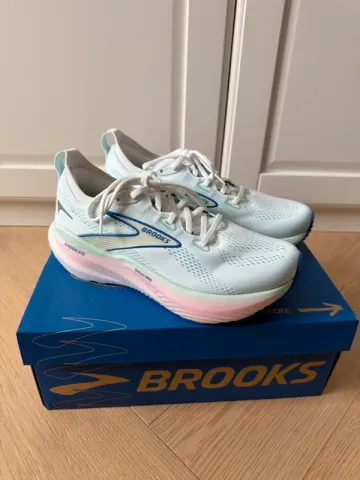 Używany Brooks Glycerin 22 bike — zdjęcie 1 z 7