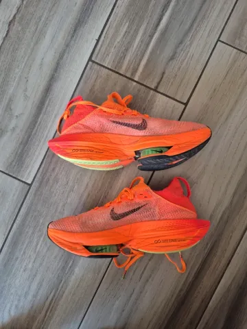 Gebrauchtes Nike Air Zoom Alphafly Next% Flyknit 2 bike — Bild 2 von 9