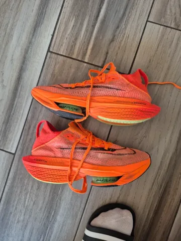 Gebrauchtes Nike Air Zoom Alphafly Next% Flyknit 2 bike — Bild 7 von 9