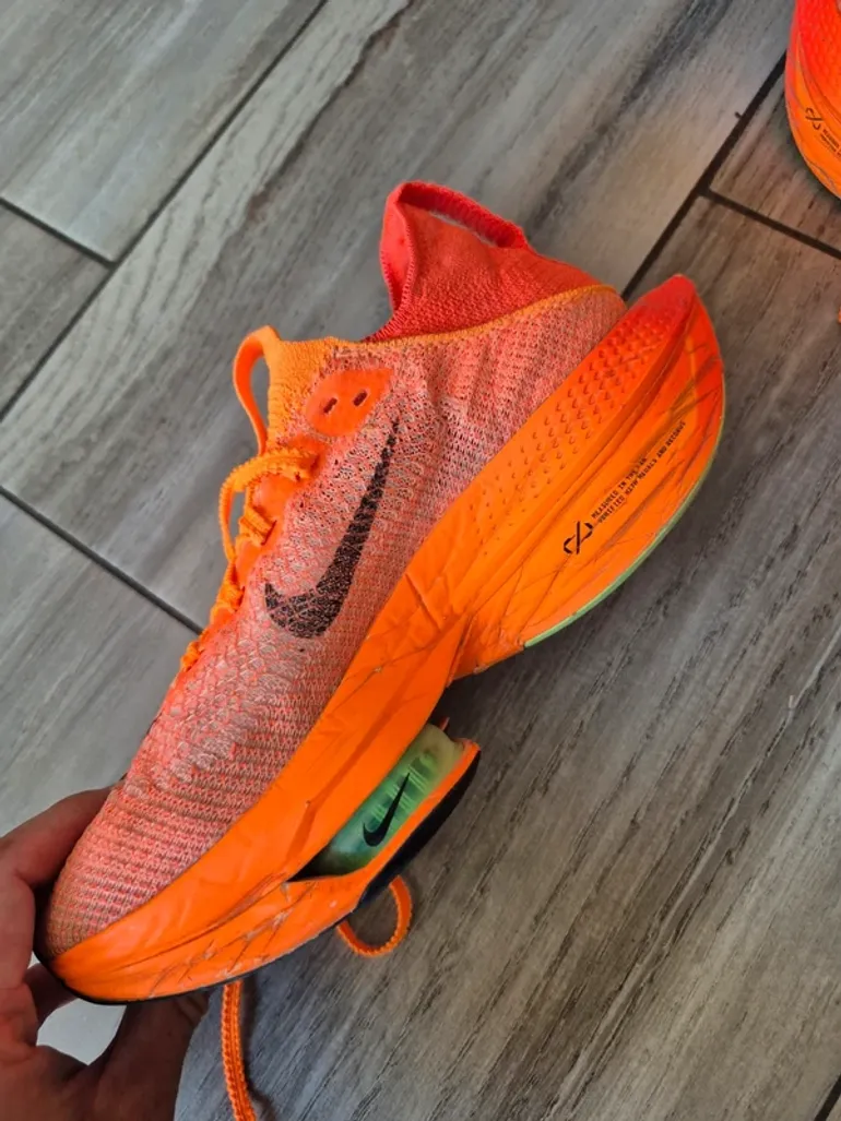 Gebrauchtes Nike Air Zoom Alphafly Next% Flyknit 2 bike — Bild 4 von 9