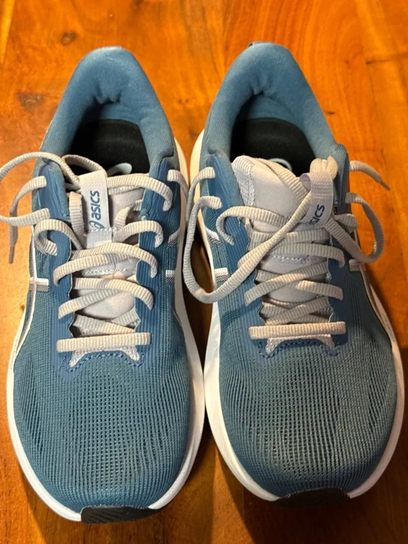 Gebrauchtes Asics Laufschuhe Running Shoes