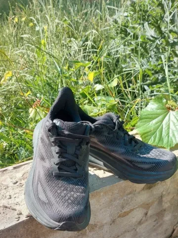 Used Hoka Clifton 9 bike — image 1 of 3