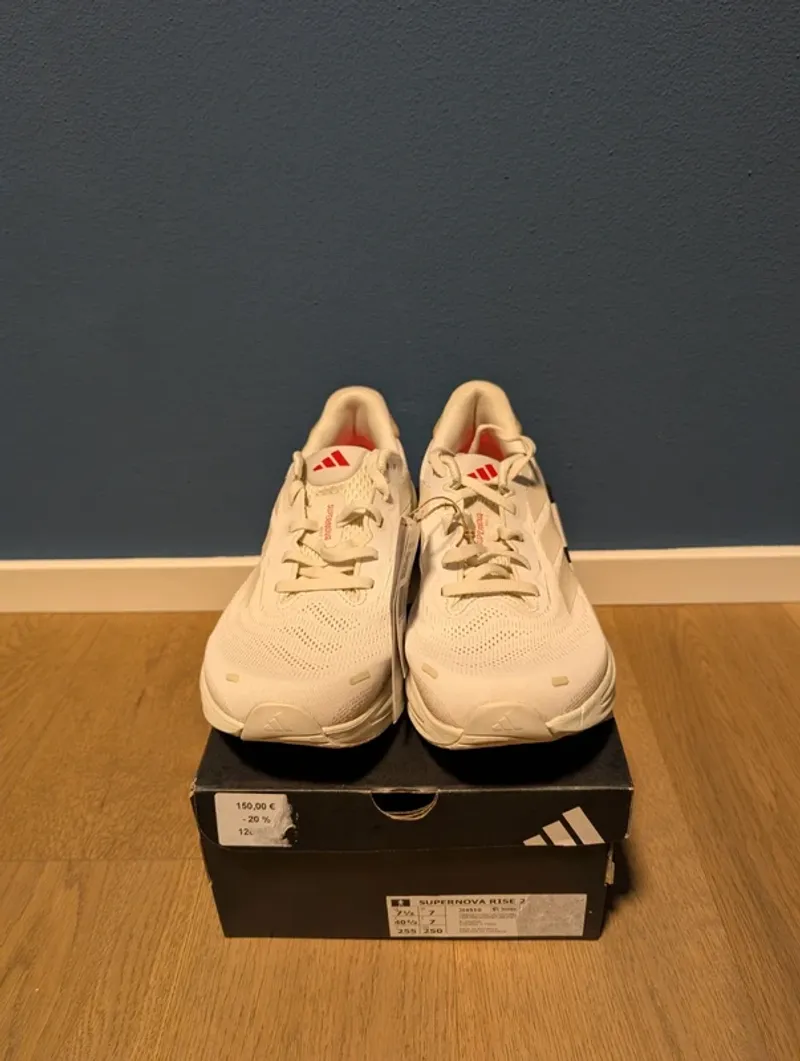 Used Supernova Rise 2 Running Shoes