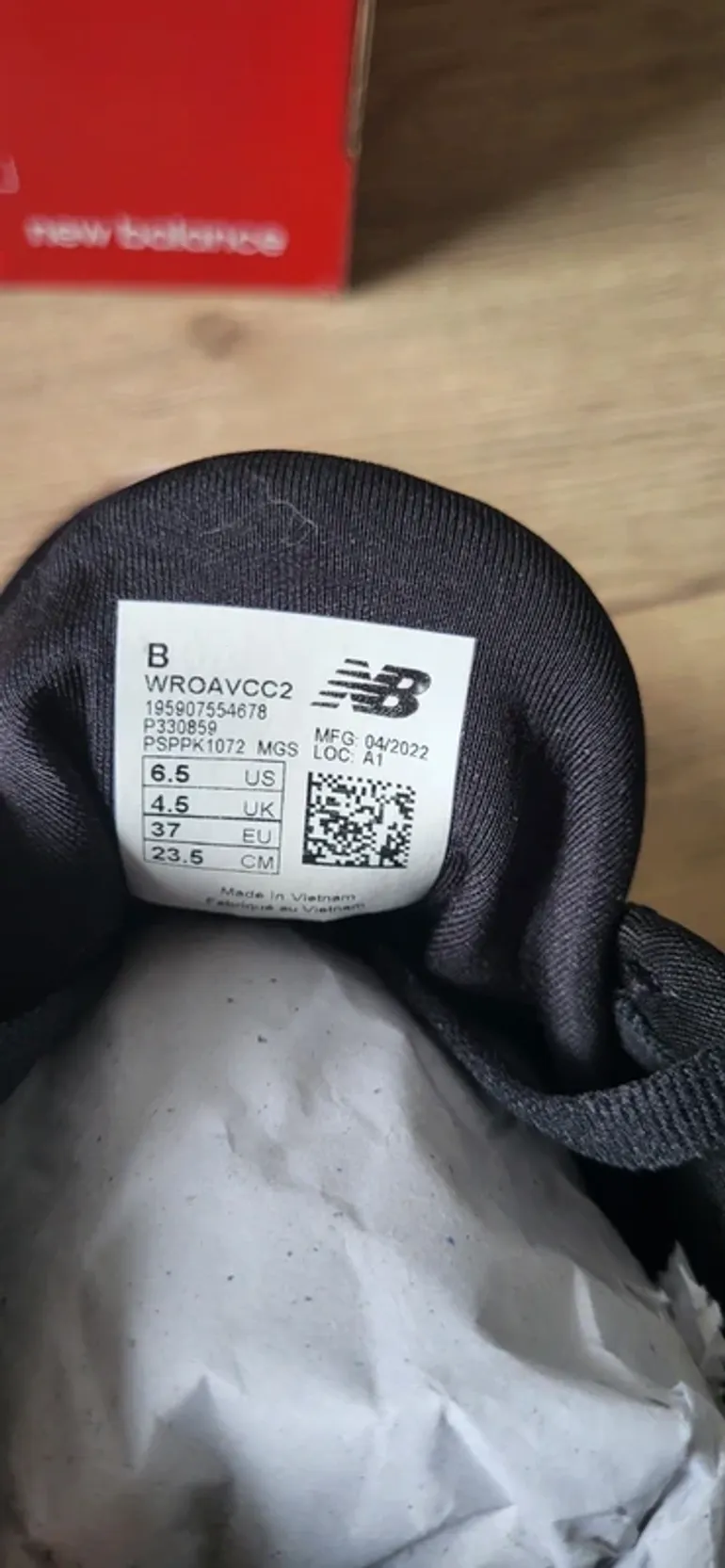 Used New Balance Roav bike — image 3 of 4