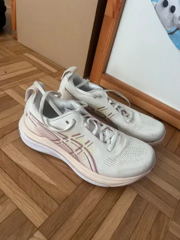 Used Asics Gel Kayano 33 bike — image 2 of 7